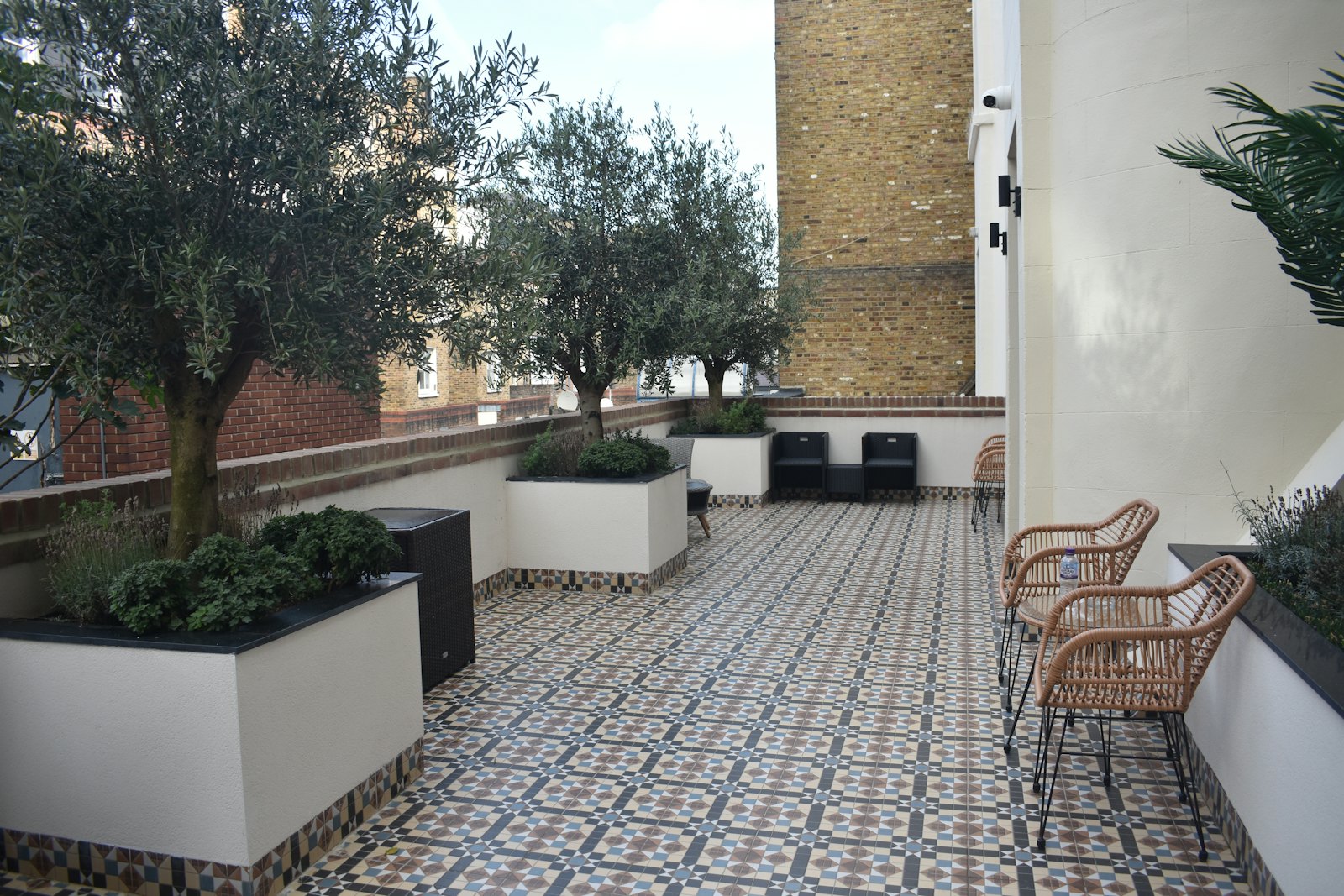 Sun Terrace & Garden